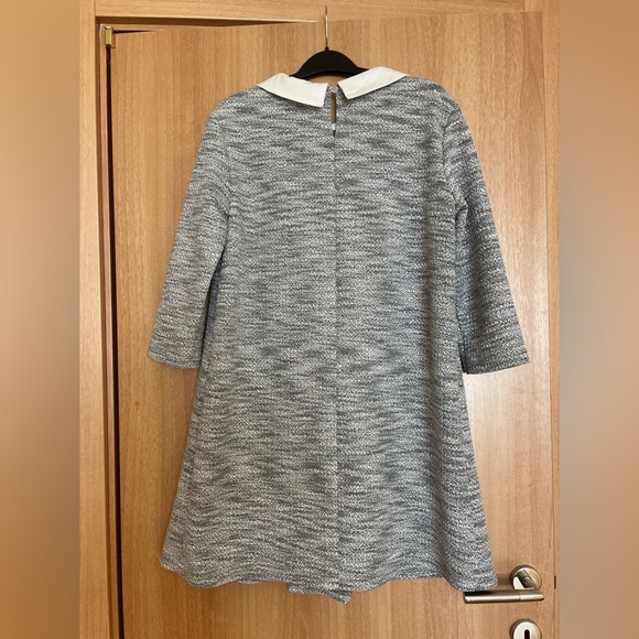 Grey/white off jersey dress with white collar - Picture 2 of 12